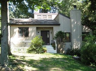 003 Craven Rd, Mountain Lakes, NJ 07046