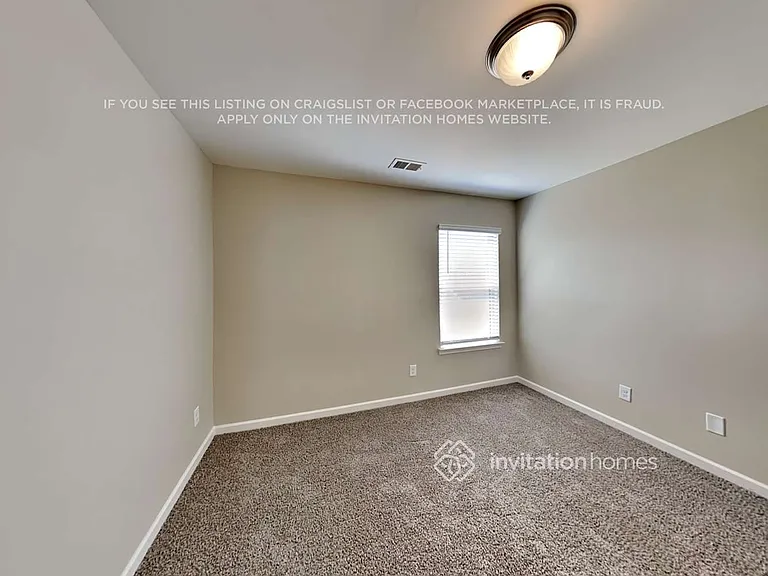 2904 Warwick Ct — Photo 16