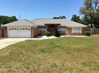 5471 Oak Meadow Dr, Milton, FL 32570