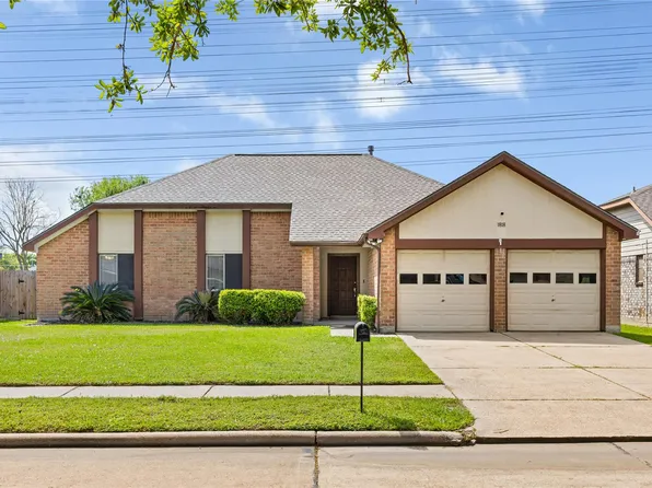 1818 Wildwood Dr, Deer Park, TX 77536