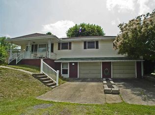209 Magnolia Dr, New Cumberland, WV 26047