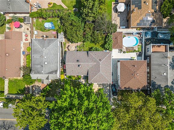 3rd image of 503 Tysens Ln