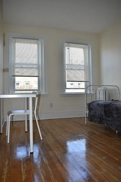 16 Glenville Avenue - 2 (Ro... — Photo 4