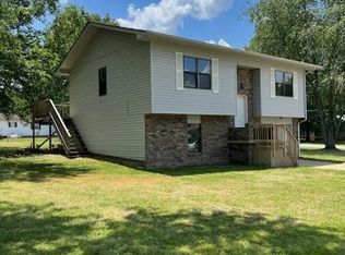 2610 E Rubye Spgs, Poplar Bluff, MO 63901