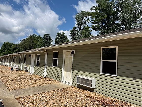 3rd image of 402 Mount Bethel Rd #5