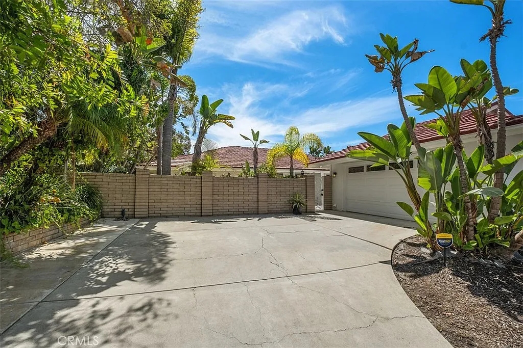 2 bed, 1514 sqft, $5,900 — Photo 4