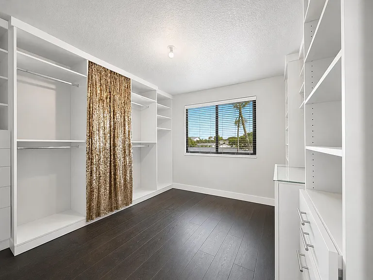 5246 Jog Ln — Photo 13