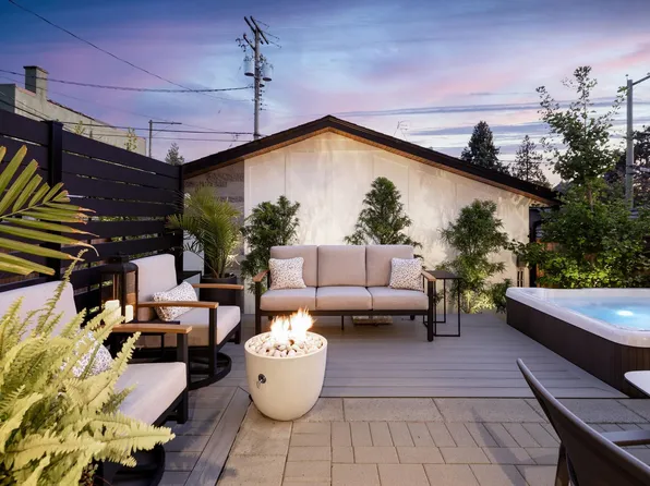 3634 W 29th Ave, Vancouver, BC V6S 1S9