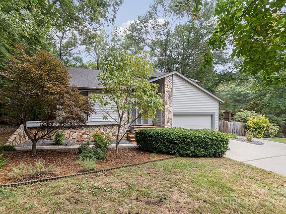 2nd image of 6207 Rhone Dr