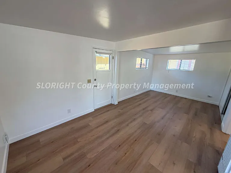 793 Pepper St — Photo 5