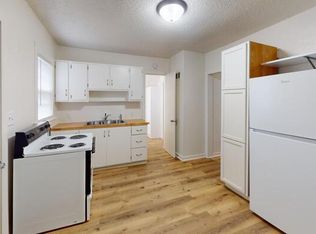 216 N 16th St #3, Bismarck, ND 58501