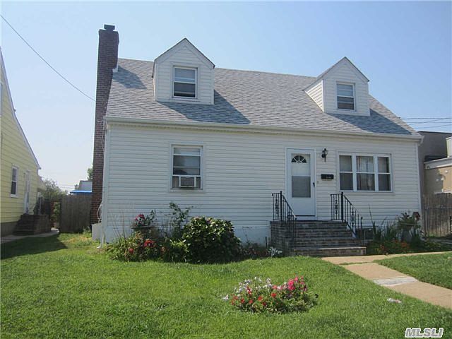2nd image of 574 Edgemere Ave