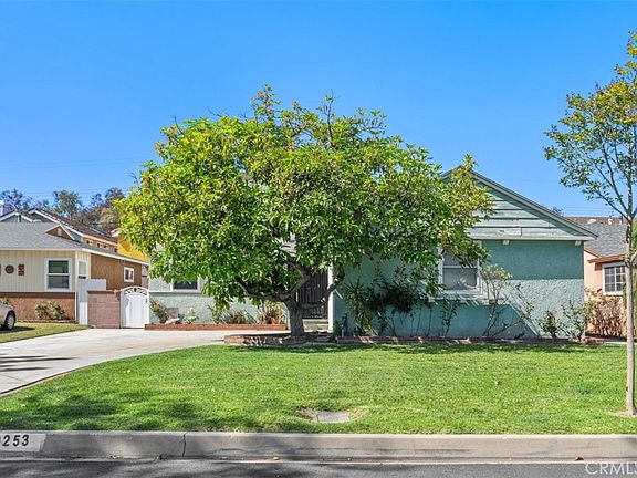 3rd image of 10253 Angell St