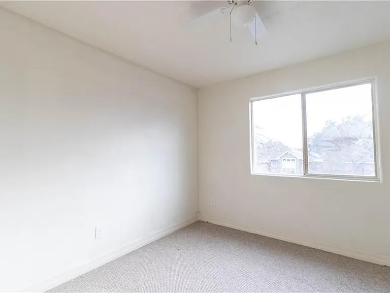 7945 Fox Dr — Photo 8