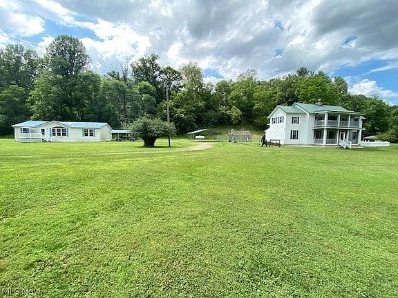 2nd image of 482 & 484 Windyville Rd