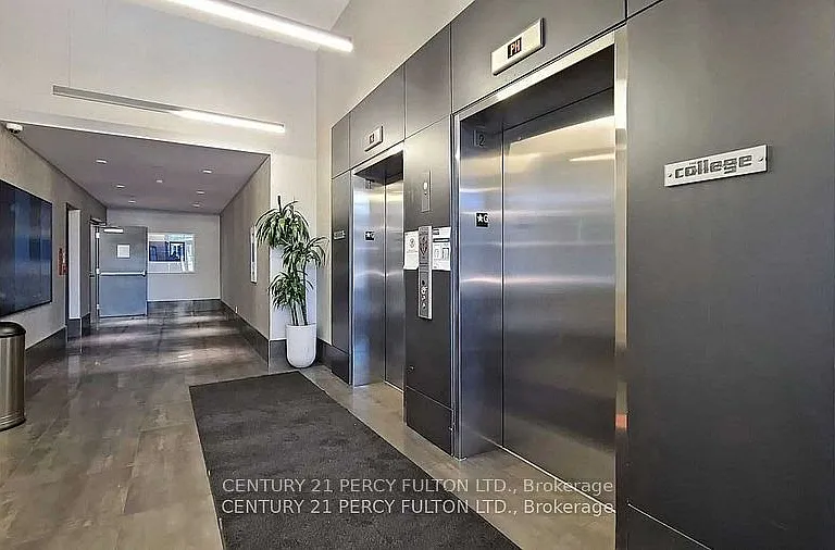 297 College St #1507 — Photo 12