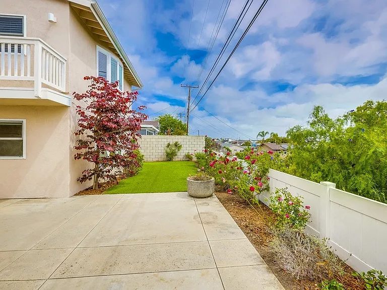 19312 Harding Ln — Photo 33