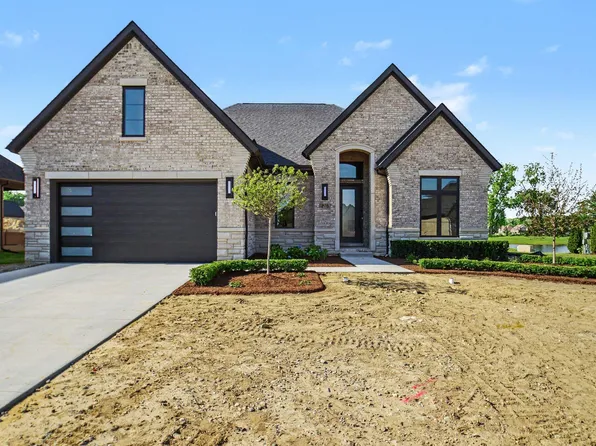 13987 Quail View Dr, Washington, MI 48094