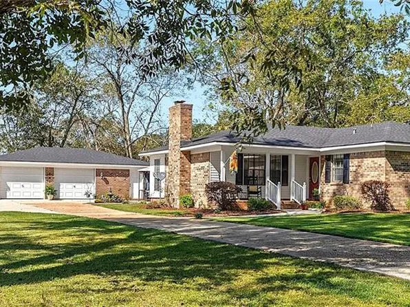 8090 Murray Hill Rd, Irvington, AL 36544