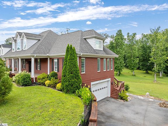 3rd image of 215 Log Shoals Rd