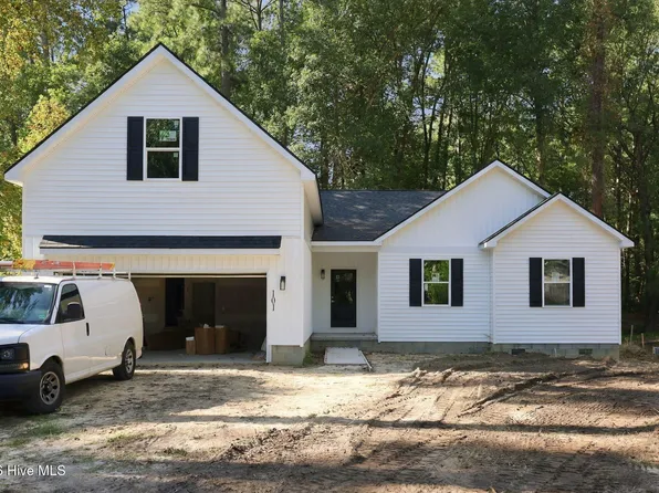 101 Hillside Drive, Washington, NC 27889