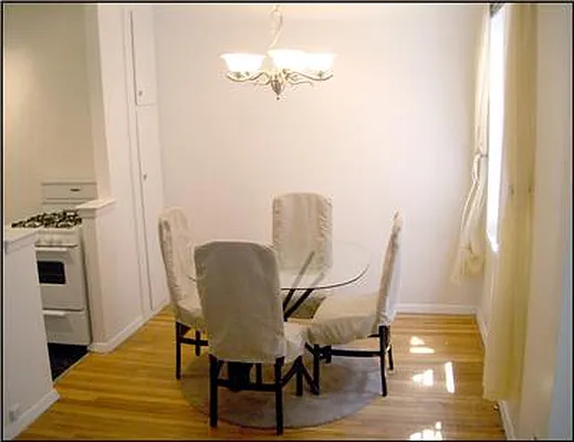 Rented by R New York | media 36