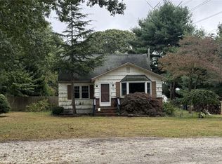 77 Lincoln Rd, Medford, NY 11763