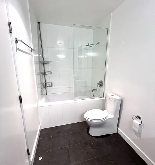 1200 N Sweetzer Ave #8 — Photo 5