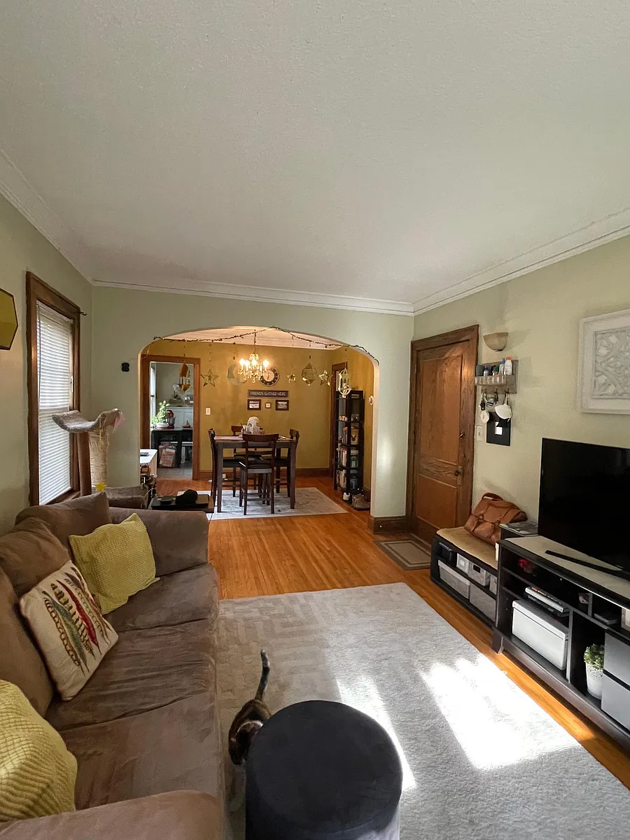 Building Photo - 3337 Fremont Ave S #4