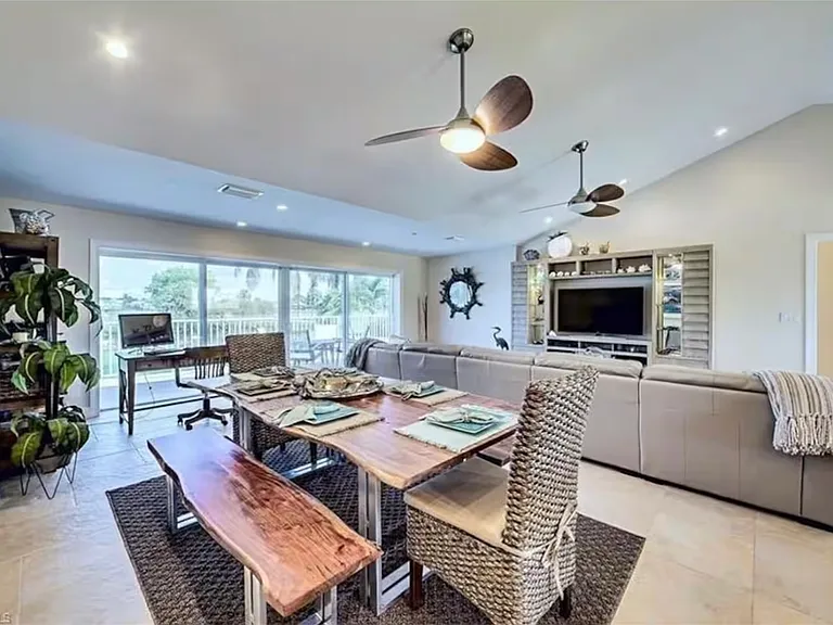 1187 Sand Castle Rd — Photo 37