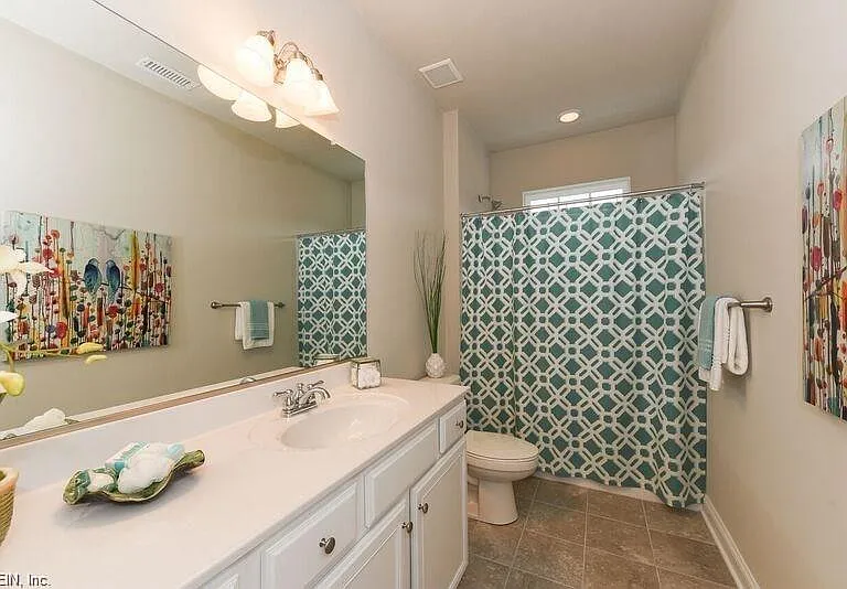 1005 Beachstone Quay — Photo 33