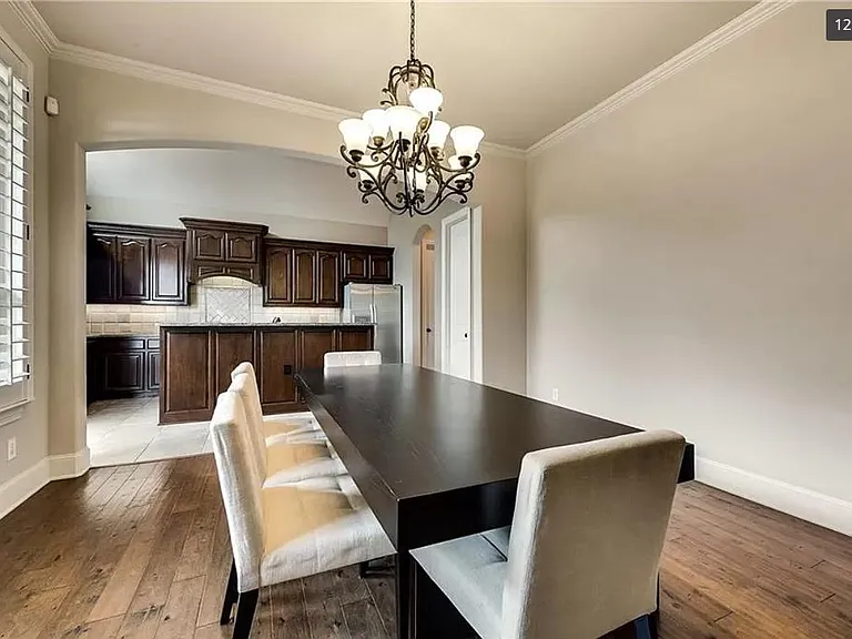2501 Lady Viviane Ln — Photo 12