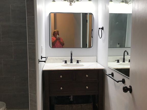 5th image of 2118 18th Ave APT 1