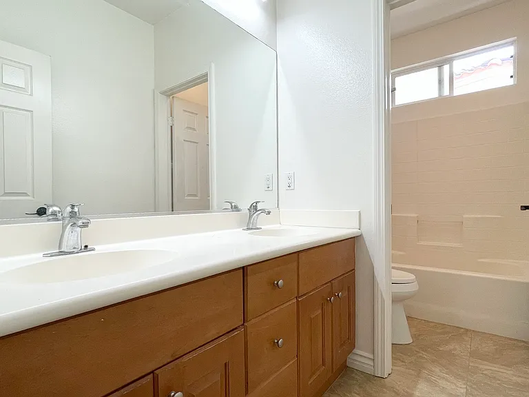 5218 Mariner Dr — Photo 43