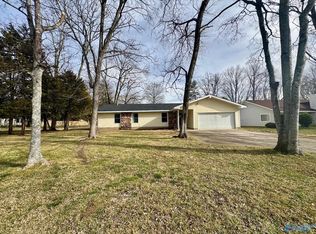 1916 W Tuliptree Dr SE, Huntsville, AL 35803