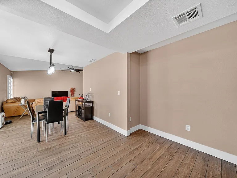 6717 Atwood Ave — Photo 15