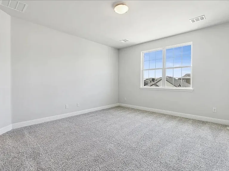 905 Sicily Blvd — Photo 11