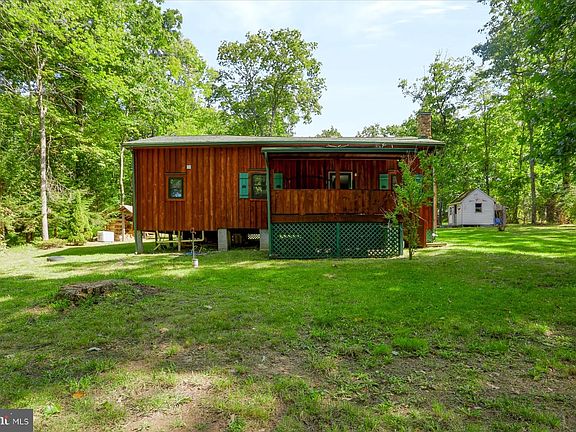 2nd image of 115 Summit Rd