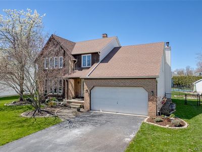 210 Crystal Springs Ct, East Amherst, NY, 14051