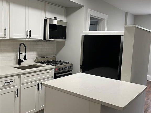 5th image of 0 Oakridge Pl #3A