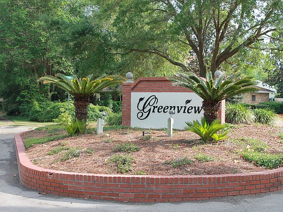 Neighborhood Entrance