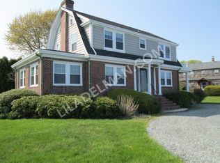 121 Conanicus Ave, Jamestown, RI 02835