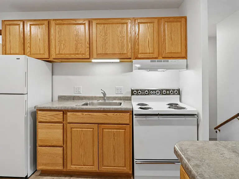881 Janesville St #5 — Photo 2