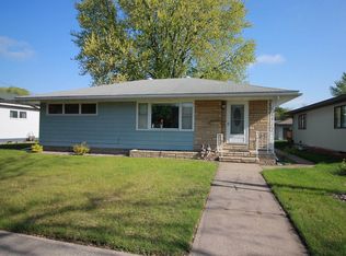 2121 Jackson St, La Crosse, WI 54601