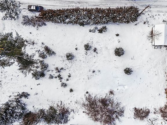 4th image of 154 Old Military Rd