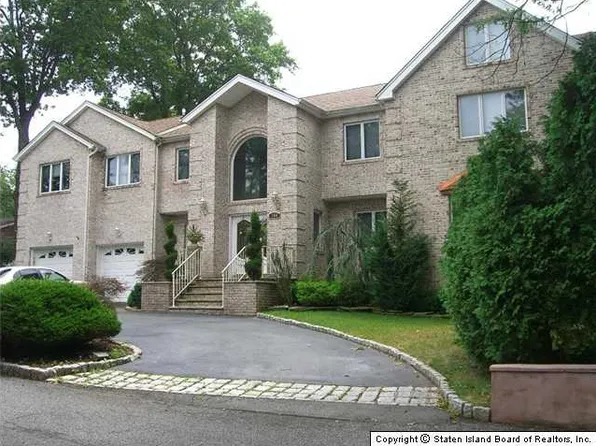 156 Browning Avenue image 1 of 7