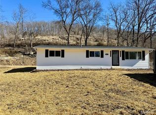 6043 Parkedge Dr, House Springs, MO 63051