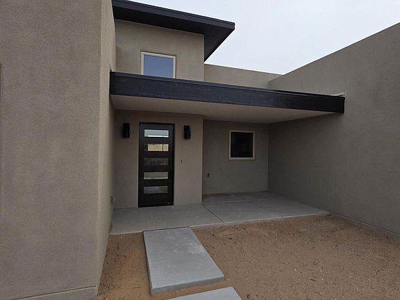 3rd image of 6704 Vatapa Rd NE