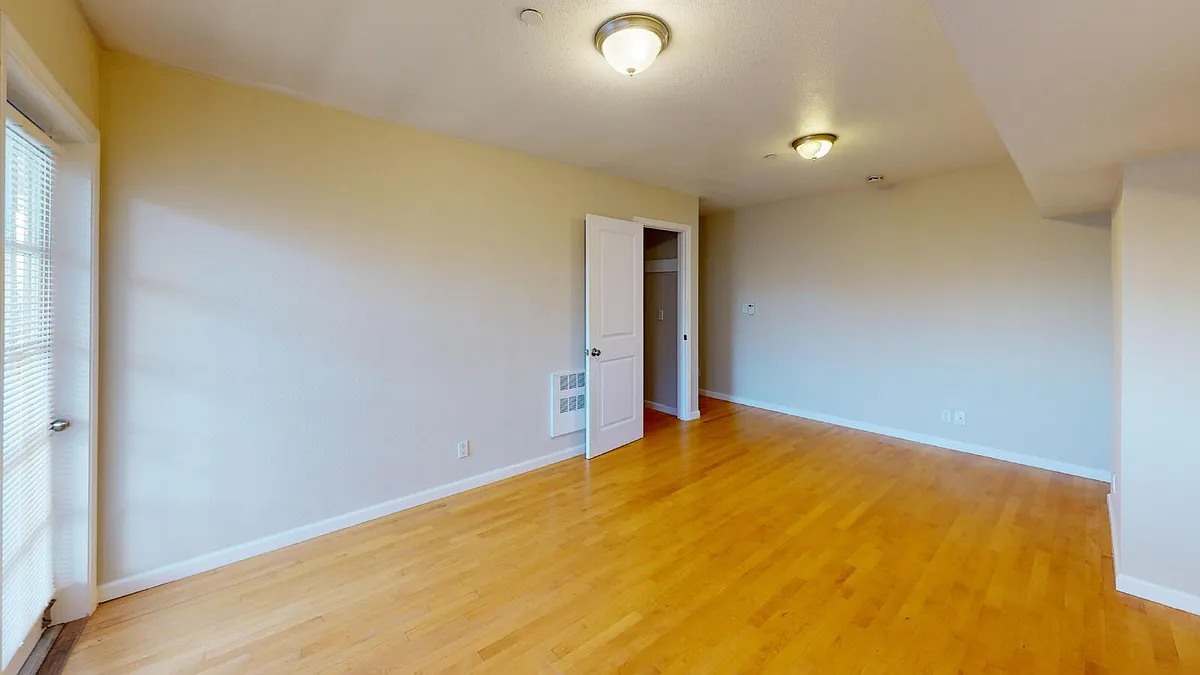 Building Photo - 2332 Taraval St #A.6