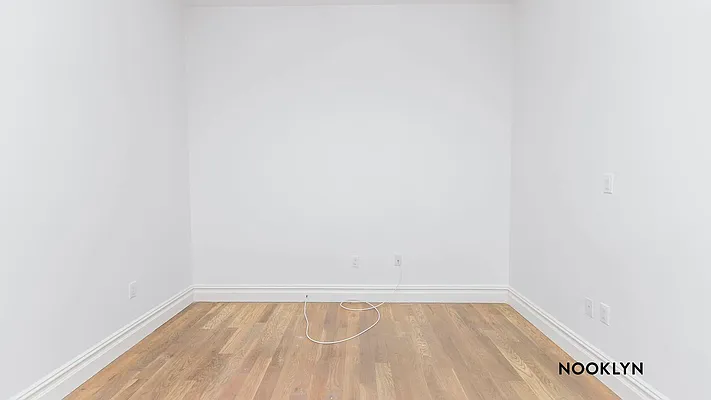 Rented by Nooklyn NYC LLC | media 37